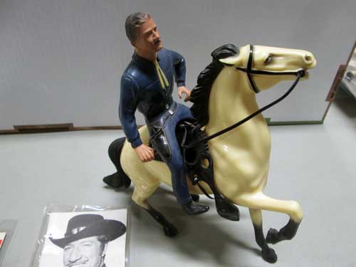 image of a 100 piece Hartland figure collection 15
