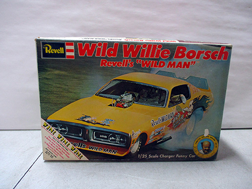 2000 piece model and 1/18 scale collection image 19