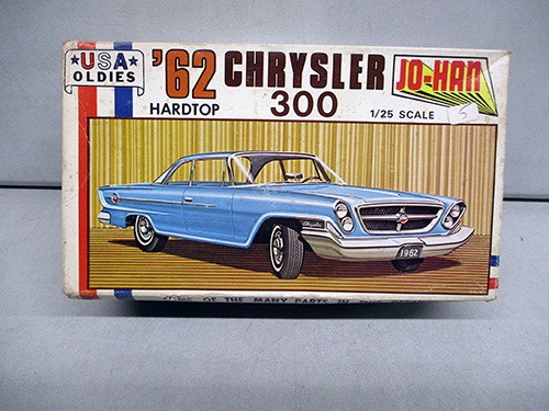 2000 piece model and 1/18 scale collection image 50