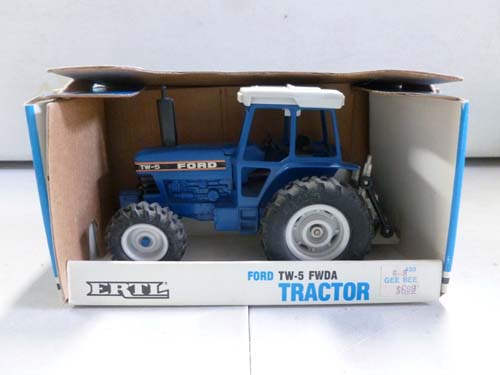 500 piece tractor collection iamge 8