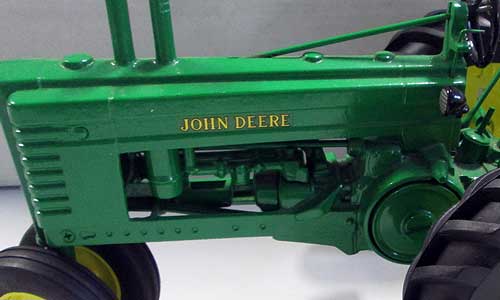 John Deere 1-8 scale