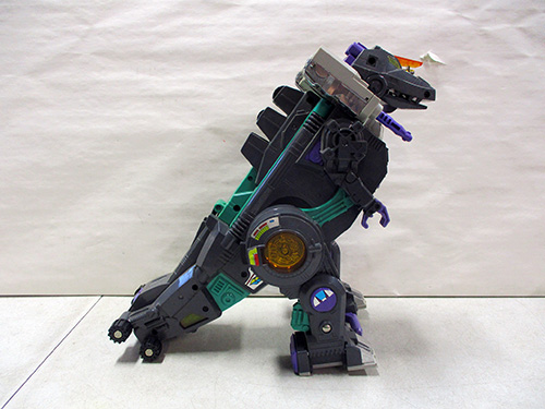 image of Transformers Generation 1 Trypticon Figure