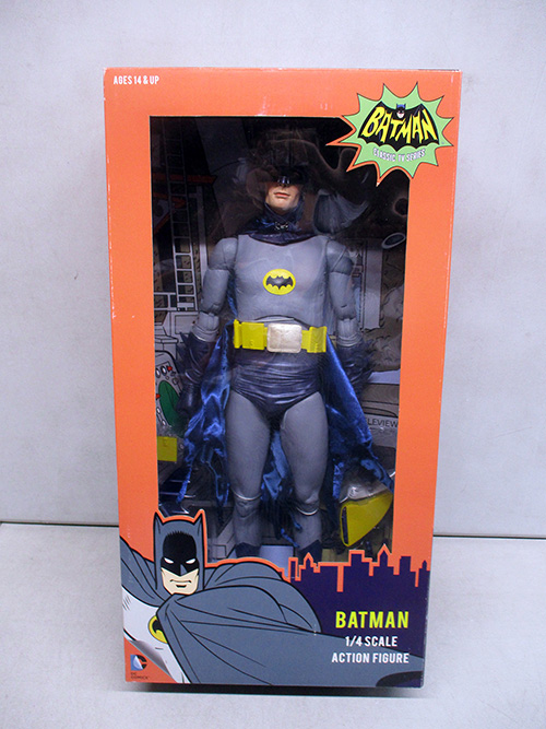 image of Batman 1/4 Scale Action Figure