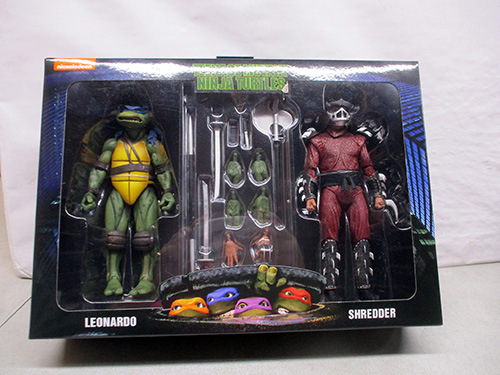 image of Teenage Mutant Ninja Turtles Leonardo and Shredder Figures