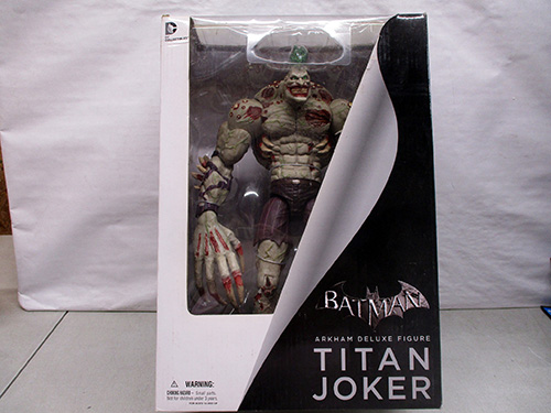 image of Batman Arkham Deluxe Figure Titan Joker