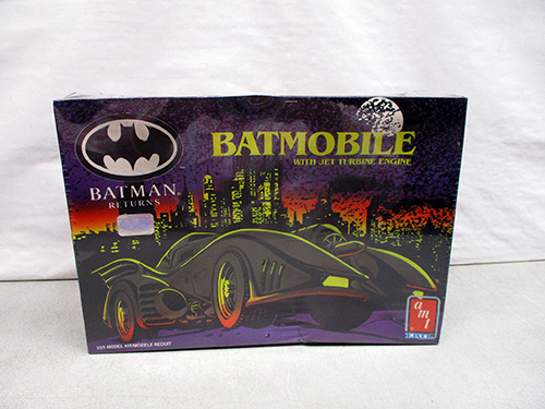 image of AMT Batman Returns Batmobile Model Kit