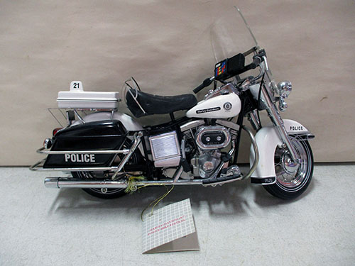 image of Franklin Mint Harley-Davidson Police Motorcycle Model