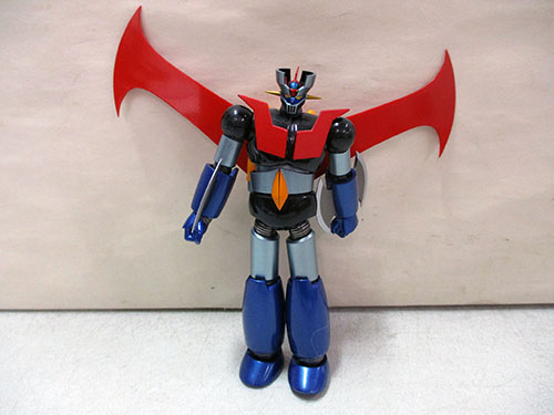image of Mazinger Z Action Figure with Red Wings