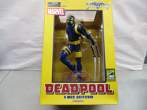 image of Marvel Deadpool X-Men Uniform PVC Diorama