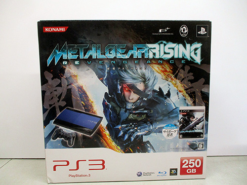 image of PlayStation 3 Metal Gear Rising Limited Edition Bundle