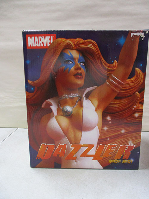 action figures statues image 15