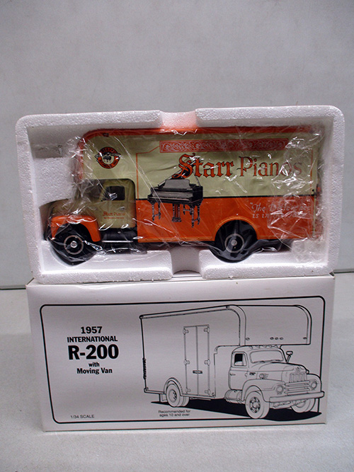 image of First Gear 1957 International R-200 Moving Van Model