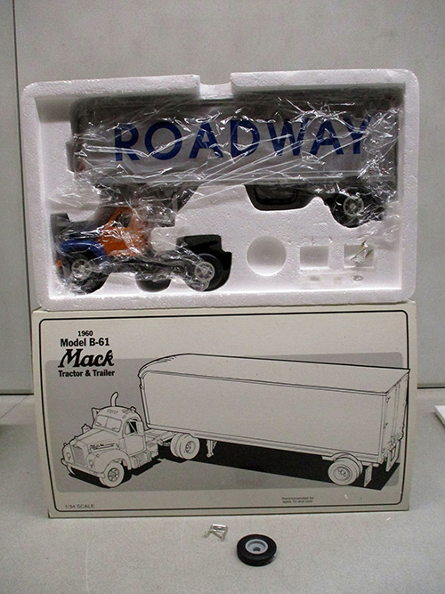 image of First Gear 1960 Model B-61 Mack Tractor & Trailer