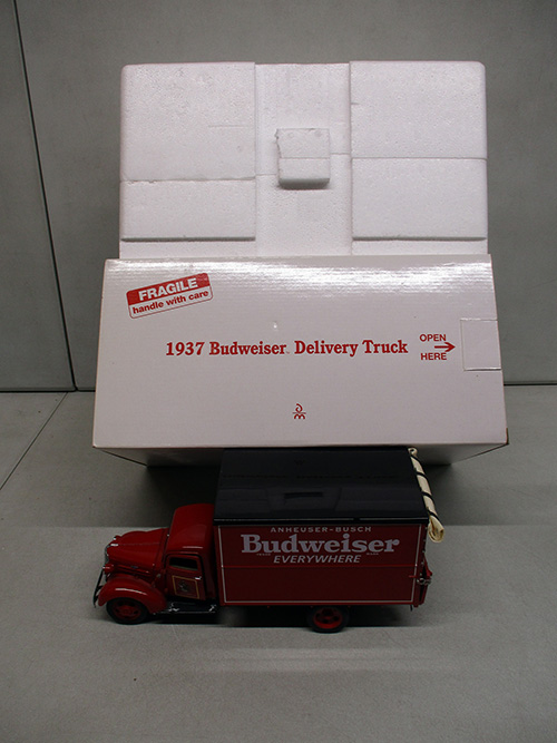 image of Danbury Mint 1937 Budweiser Delivery Truck Model