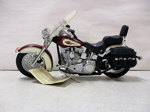 image of Franklin Mint Harley-Davidson Replica Model Motorcycle