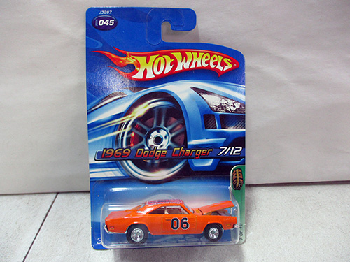 image of Hot Wheels Treasure Hunt 1969 Dodge Charger