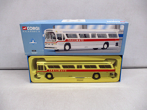 image of Corgi Classics GM 4104 Die-Cast Model Bus