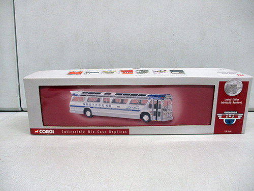 image of Corgi Greyhound Scenicruiser Bus Model