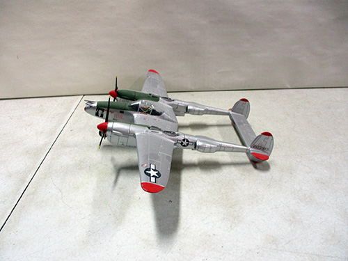 image of Franklin Mint P-38 Lightning Model Airplane