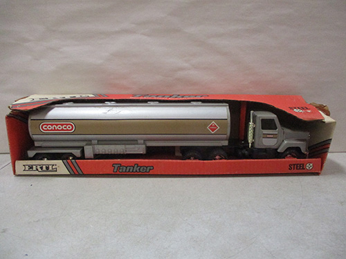 image of ERTL Conoco Tanker Truck Model in Box