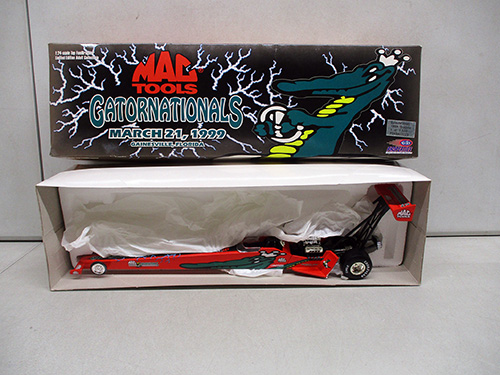 image of 1992 Mac Tools Gatornationals Model Car