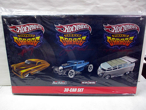 image of Hot Wheels Wayne's, Larry's, Phil's Garage 30-Car Set