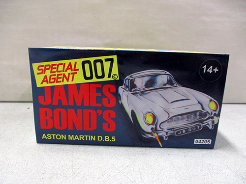 image of James Bond's Aston Martin D.B.5 