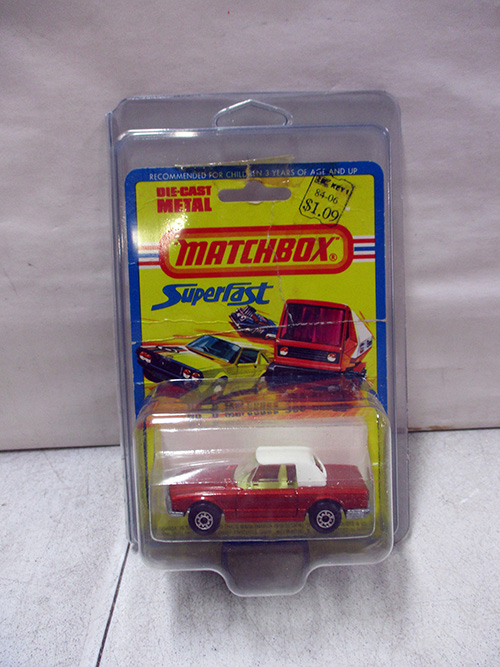 image of Matchbox Superfast Lincoln Continental Die-Cast Car