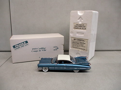 image of Danbury Mint 1959 Cadillac Coupe de Ville Model