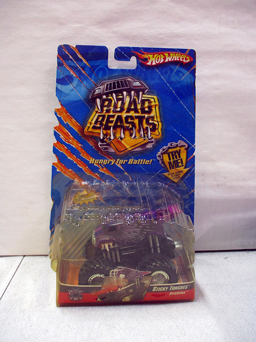 image of Hot Wheels Road Beasts Street Treadmill Toy Car