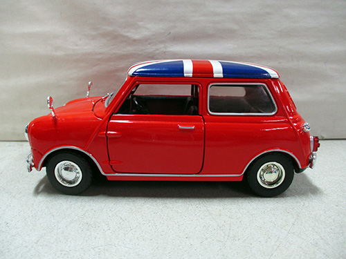 image of Maisto Mini Cooper Diecast Model Car