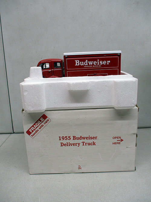 image of Danbury Mint 1955 Budweiser Delivery Truck Model