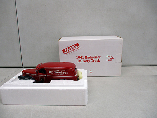 image of Danbury Mint 1941 Budweiser Delivery Truck Model