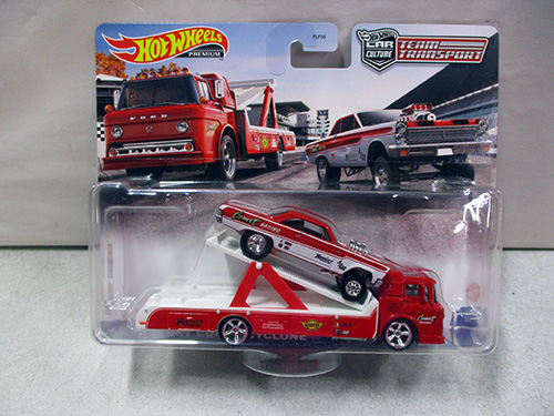 image of Hot Wheels Premium Team Transport Set