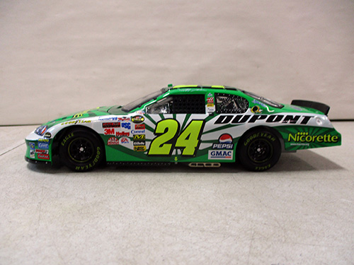 image of Jeff Gordon 1:24 Scale Diecast NASCAR Dupont Model Car