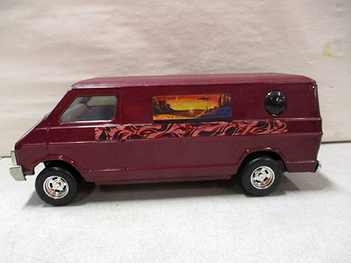 image of Tonka Maroon Toy Van with Desert Scene Decal