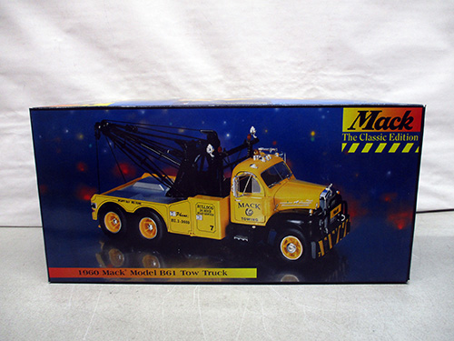 image of First Gear 1960 Mack Model B61 Tow Truck Diecast Model