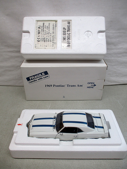 image of Danbury Mint 1969 Pontiac Trans Am Diecast Model in Original Box
