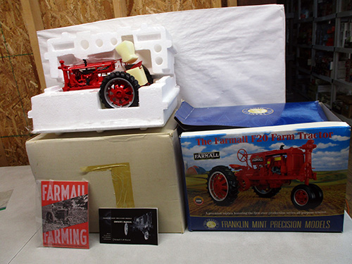 image of Franklin Mint Farmall 1940 Farm Tractor Model
