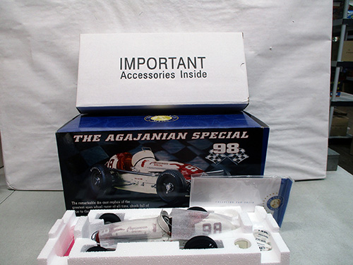 image of Franklin Mint Agajanian Special Die-Cast Racing Replica with Accessories