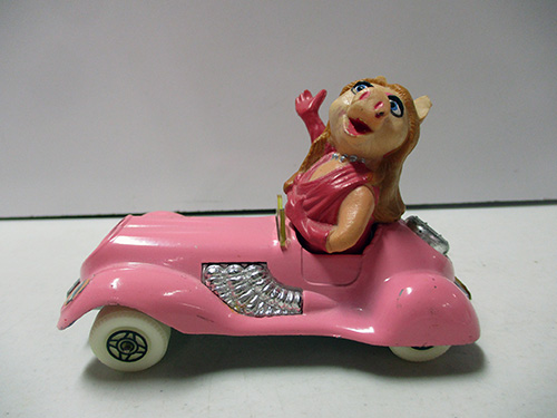 image of Corgi The Muppets Miss Piggy Figurine in Pink Convertible