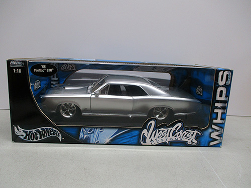 image of Hot Wheels West Coast Customs 1962 Pontiac 1:18 Scale Diecast