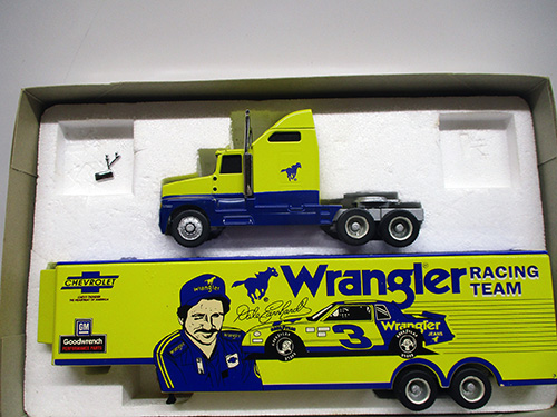 image of Wrangler Racing Team Die-Cast Truck and Trailer Set