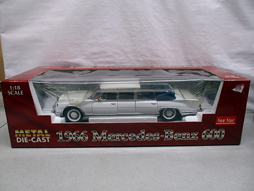 image of 1:18 Scale 1966 Mercedes-Benz 600 Die-Cast Model