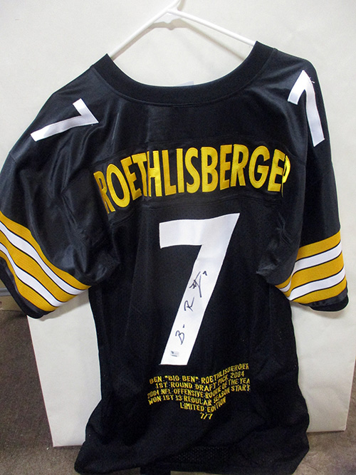 image of Autographed Ben Roethlisberger Steelers Jersey