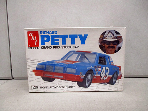 image of AMT Ertl Richard Petty Grand Prix Model Kit