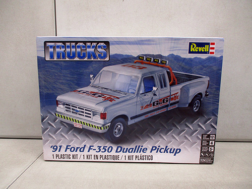 image of Revell '91 Ford F-350 Duallie Pickup Model Kit