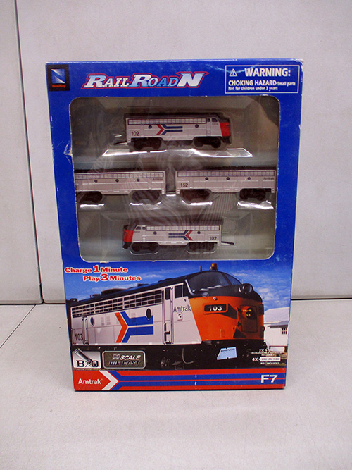 image of Amtrak Railroad N Scale Train Set