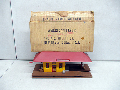 image of American Flyer Freight Station with Original Box