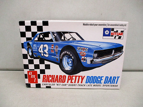 image of AMT Richard Petty Dodge Dart Model Kit